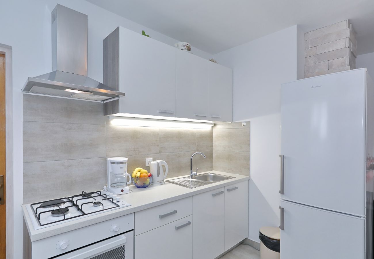 House in Vrsi - Eda, Ferienhaus mit Pool, Terrasse & Grill