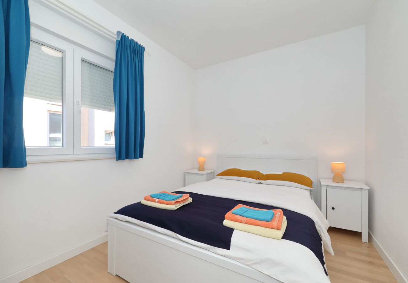Apartment in Zadar - Bajana, Ferienwohnung für Paare, zentrale Lage
