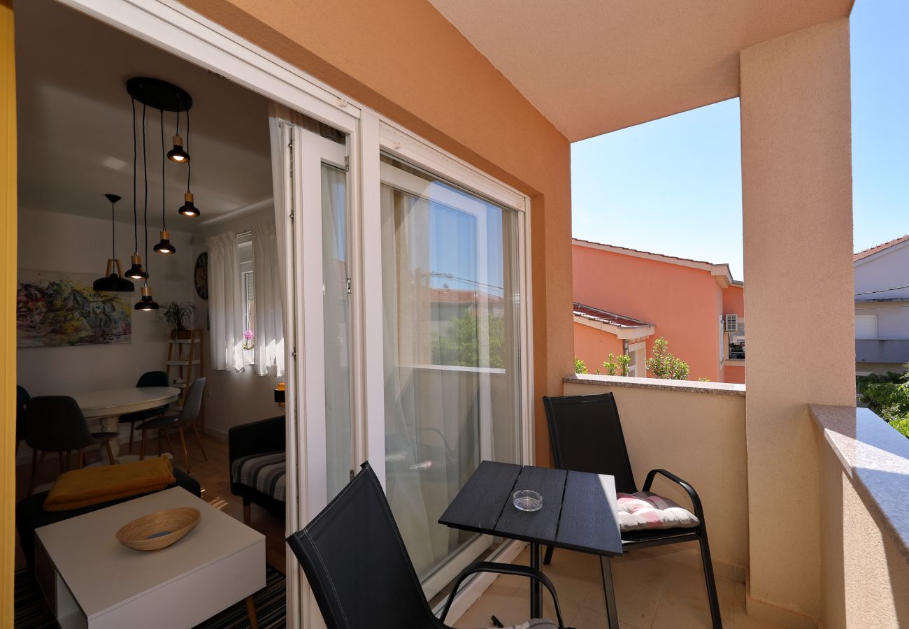 Apartment in Zadar - Bajana, Ferienwohnung für Paare, zentrale Lage