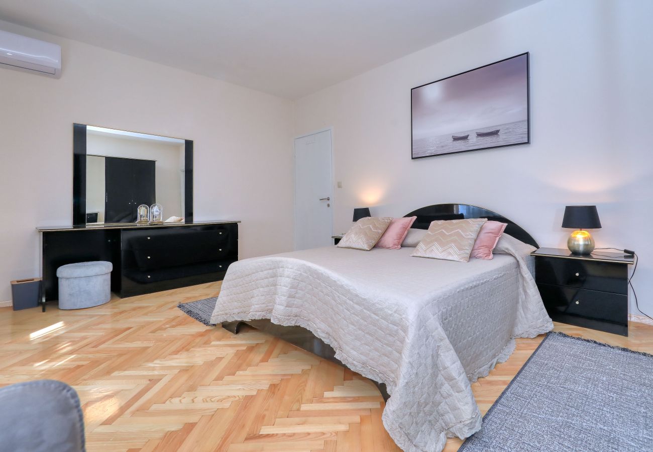 House in Ljubac - Ferienhaus ROSE