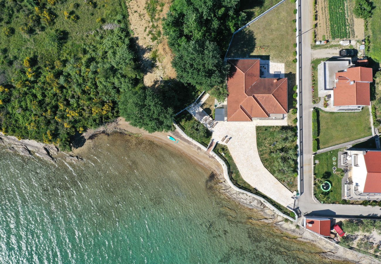 House in Ljubac - Ferienhaus ROSE