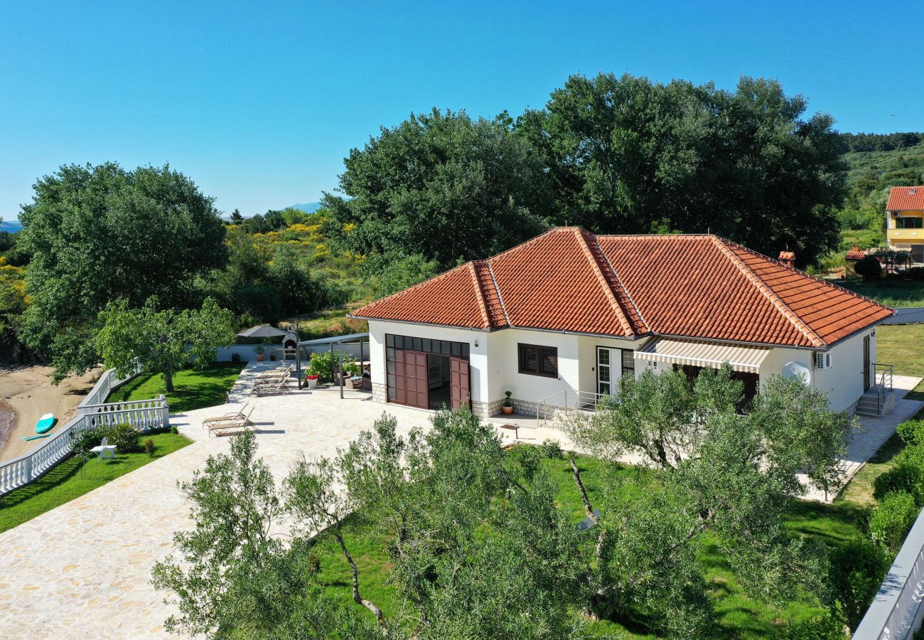 House in Ljubac - Ferienhaus ROSE