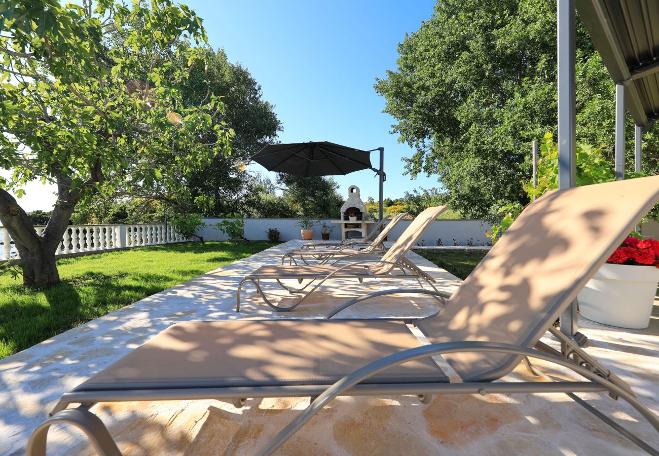 House in Ljubac - Ferienhaus ROSE