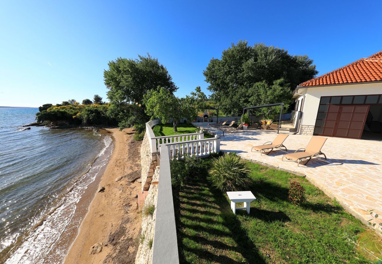 House in Ljubac - Ferienhaus ROSE