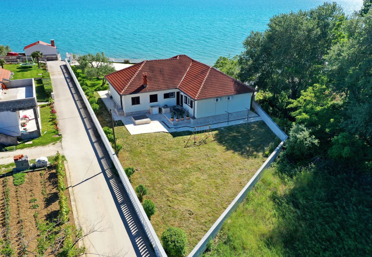 House in Ljubac - Ferienhaus ROSE