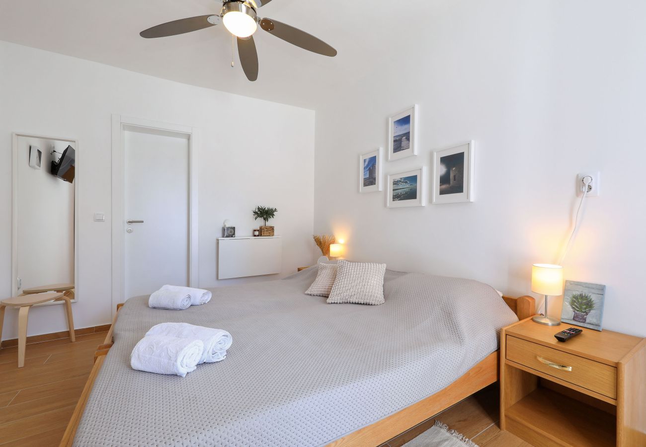 Rent by room in Starigrad - Hibis No. 3