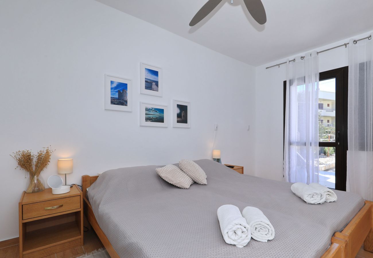 Rent by room in Starigrad - Hibis No. 3