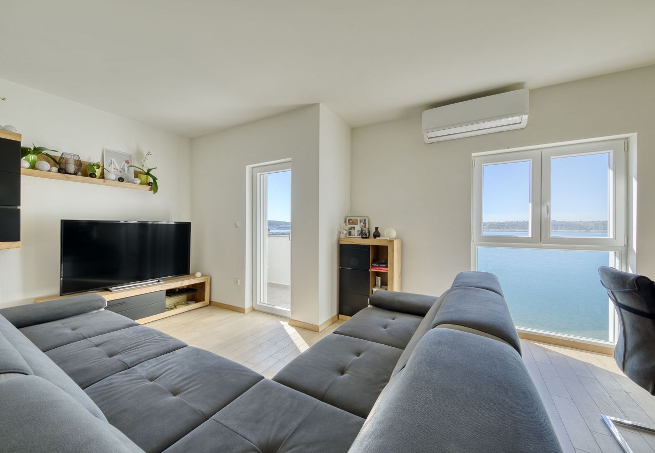 Apartment in Ljubac - Gazic no.4