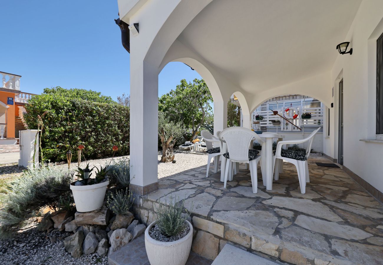 House in Vir -  Malo Fali 