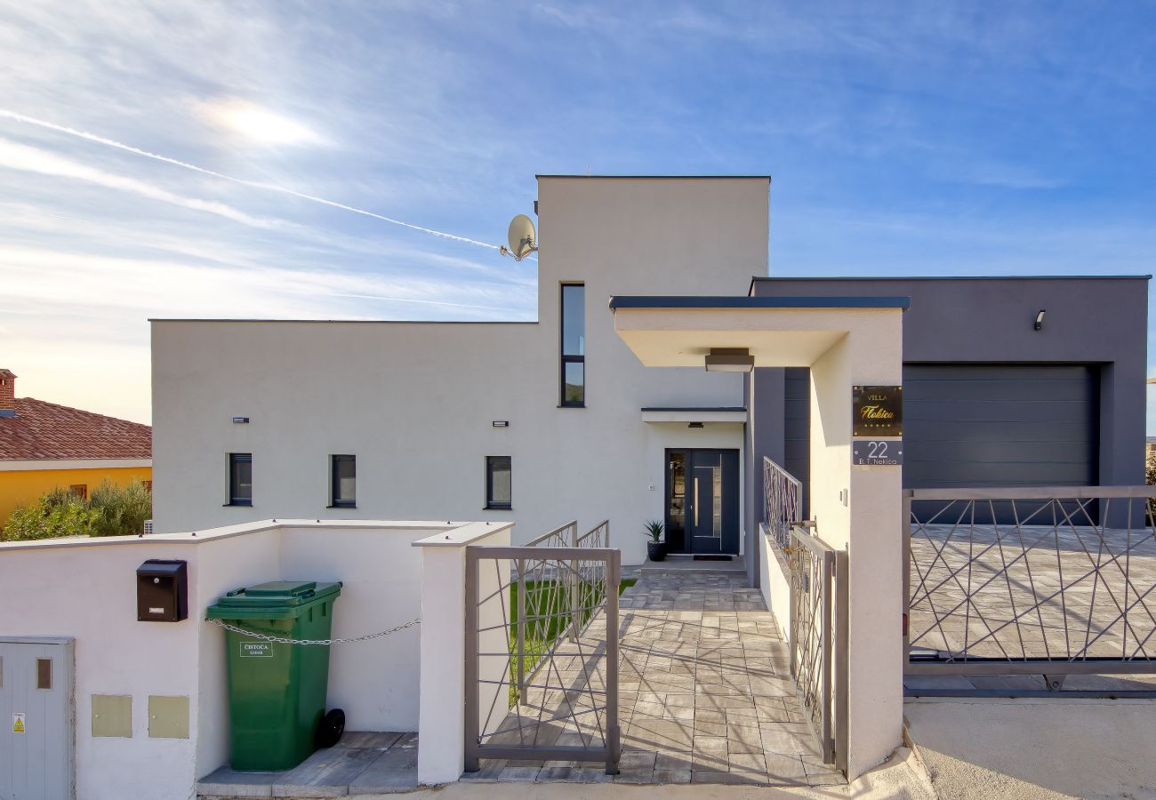 Villa in Maslenica - Villa Flokica