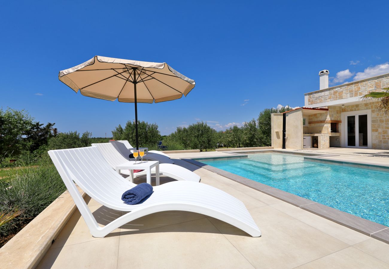 Villa in Vrsi - Villa Angelina