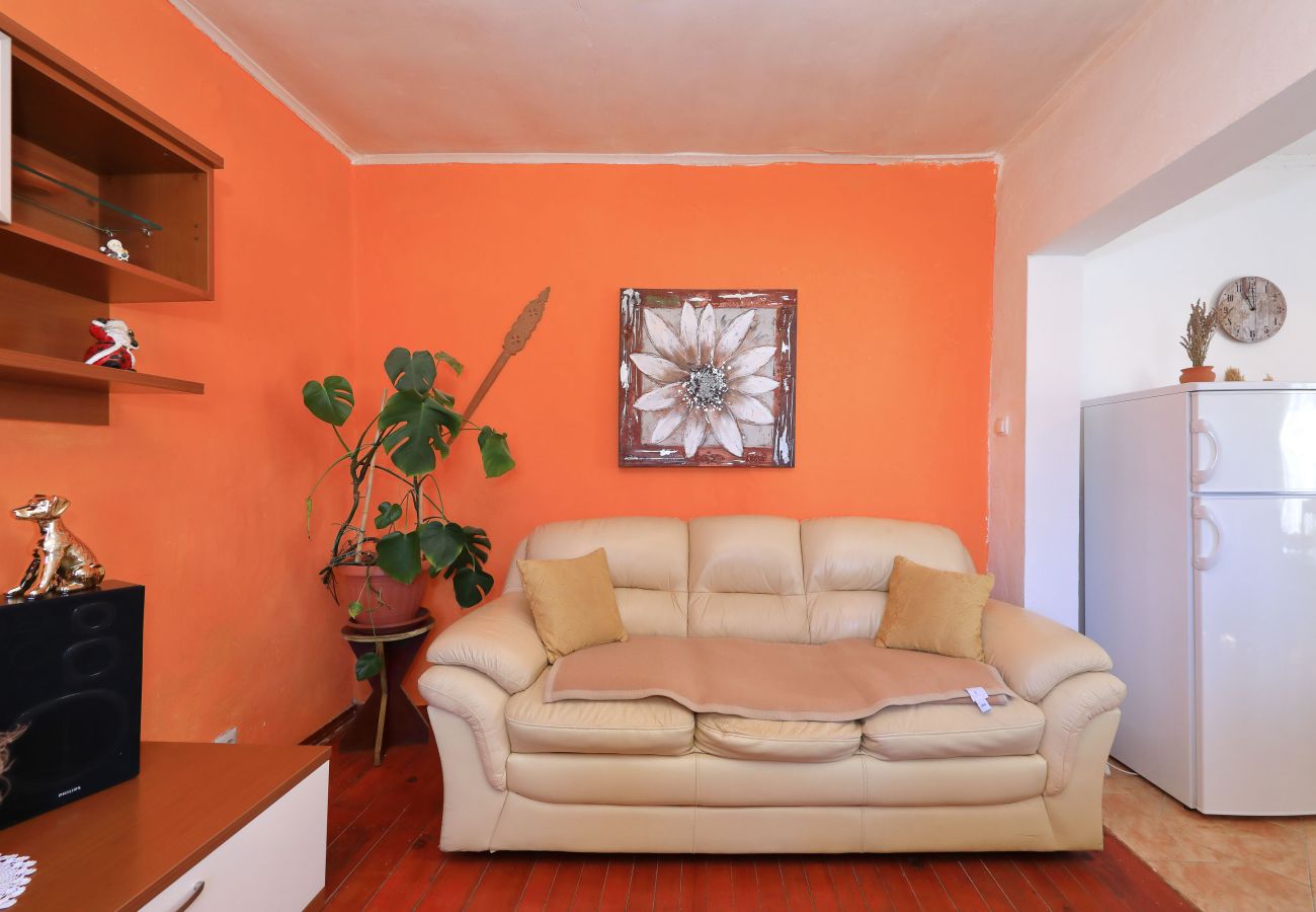 House in Ražanac - Rudic, Ferienhaus mit großem Garten, Meer &