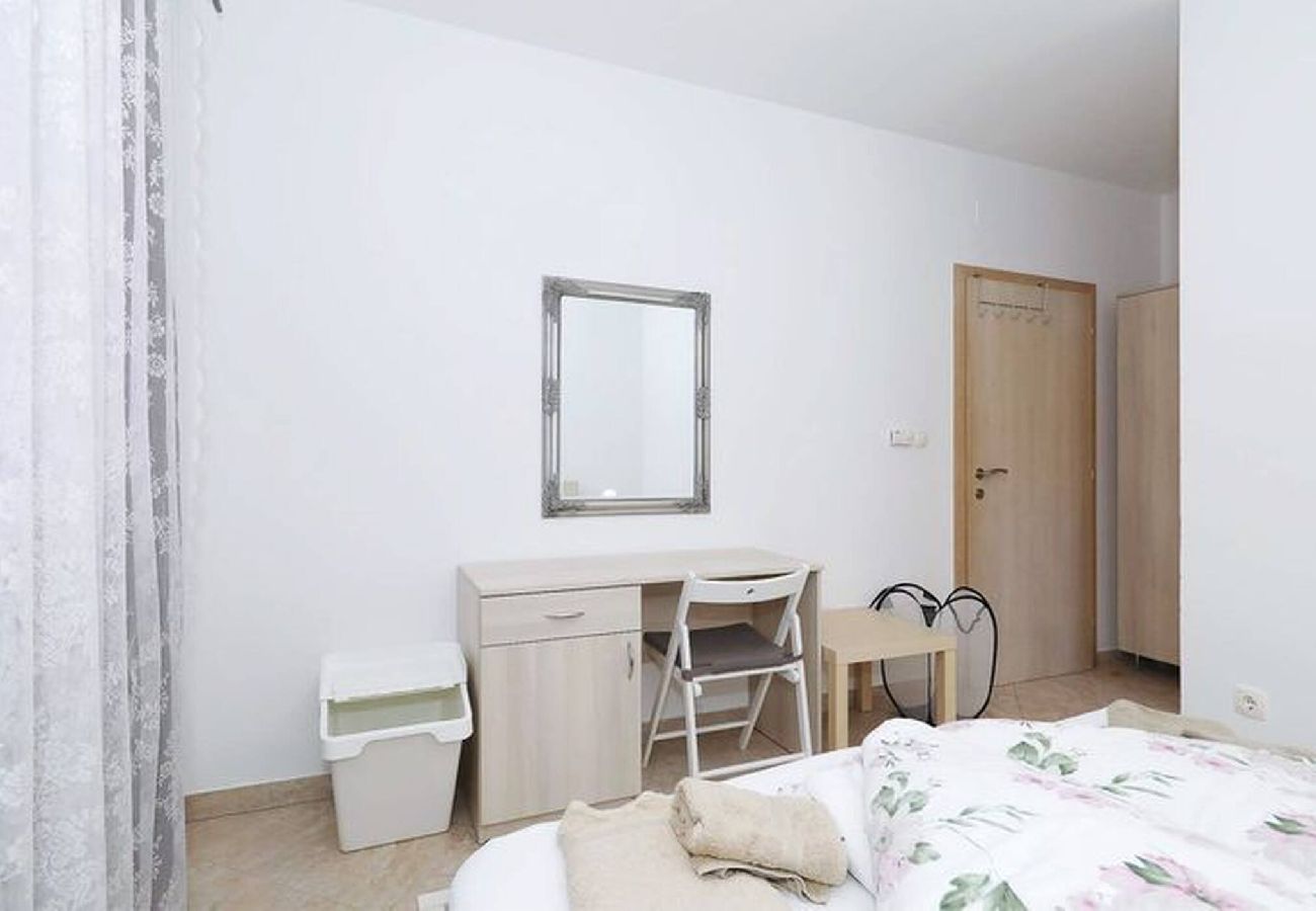 Apartment in Privlaka - Darsofina No 5 