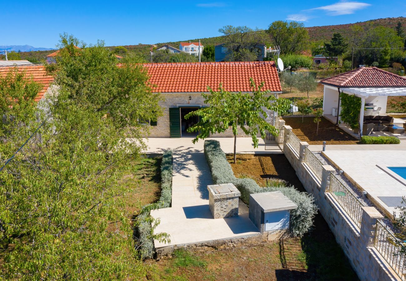 House in Debeljak - Holiday Home Angelina with Private Pool
