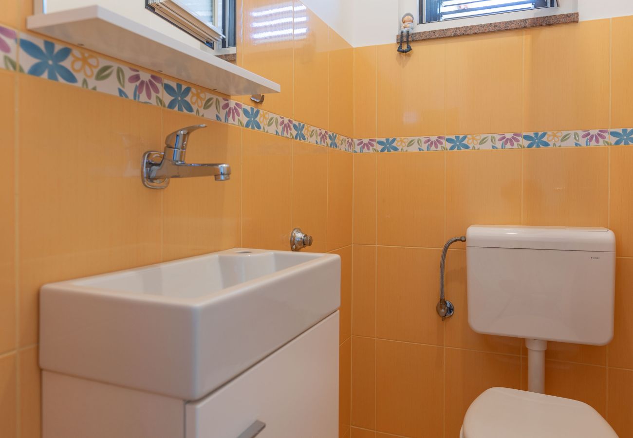 Apartment in Zadar - Marinko, No. 4, Geräumige Ferienwohnung mit Pool