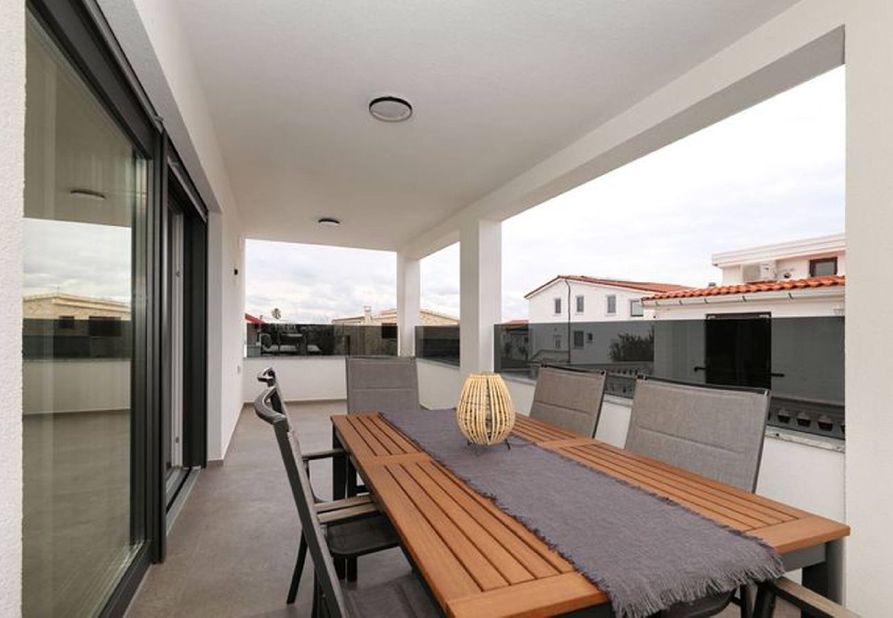 Apartment in Vir - Cicak, No.1