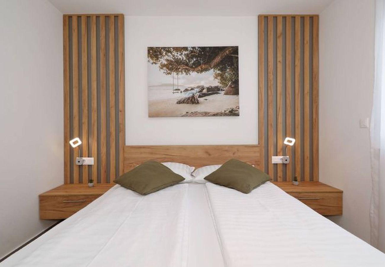 Apartment in Vir - Cicak, No.1