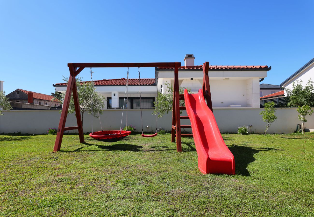 Villa in Vir - Mariva