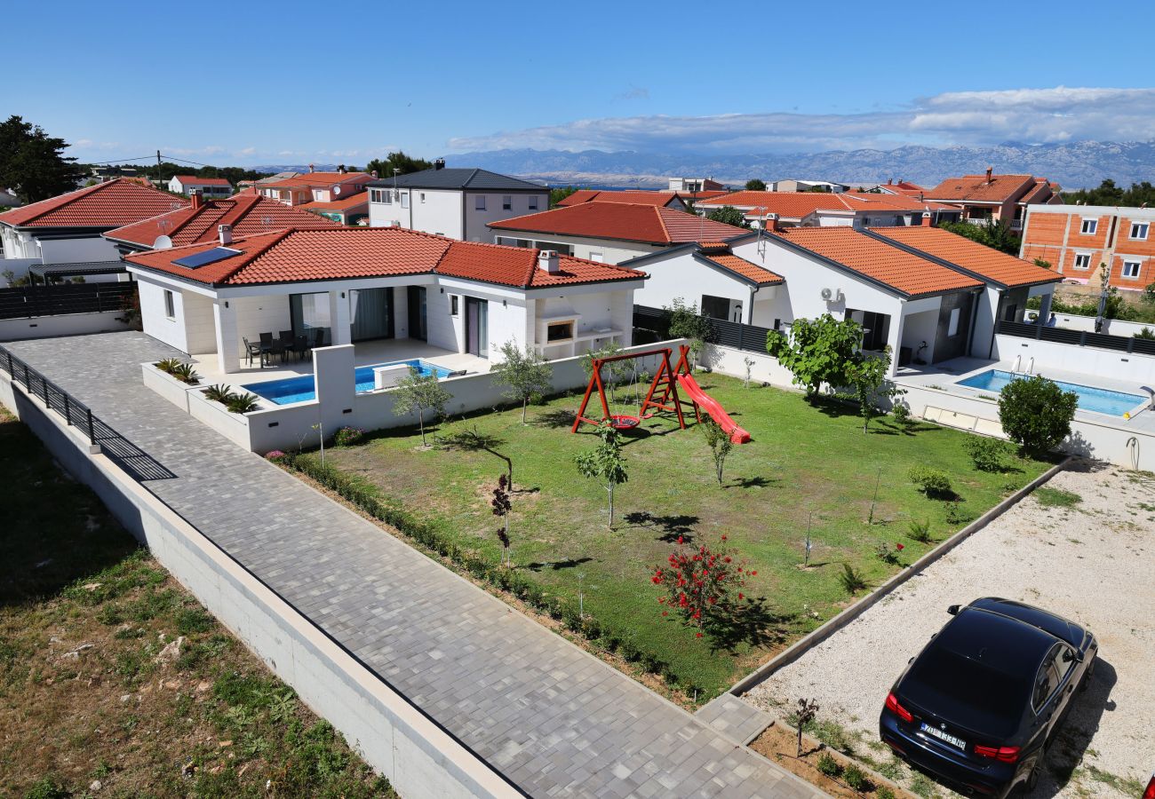 Villa in Vir - Mariva