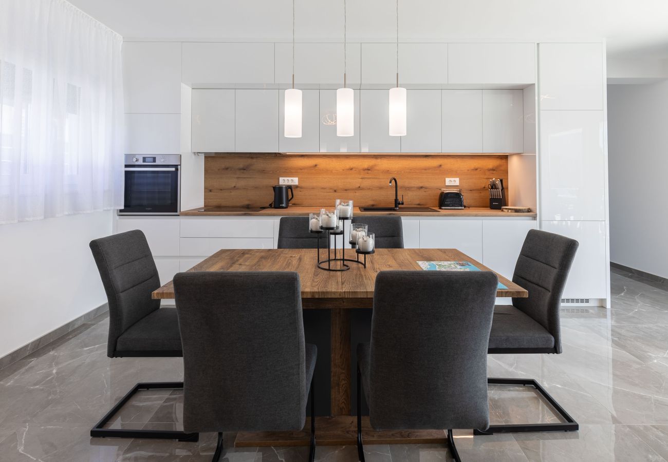 Villa in Vir - Mariva