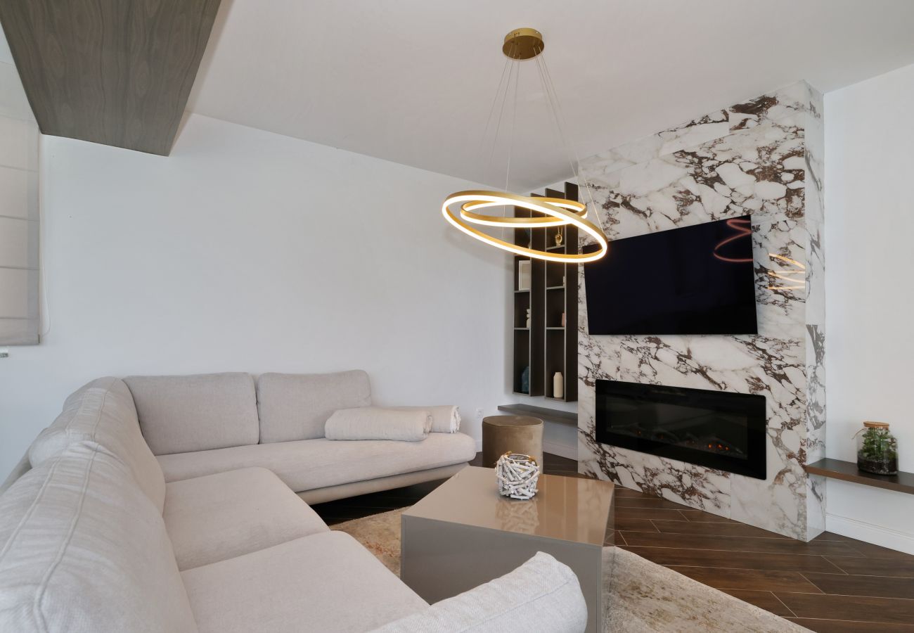 Villa in Rovanjska - Wave of love mit Pool ,strandnah