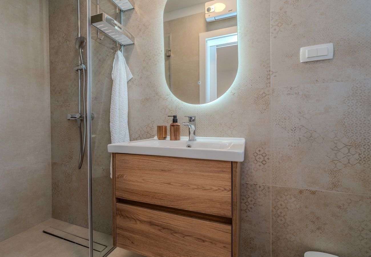 House in Ražanac - Pecora Nera