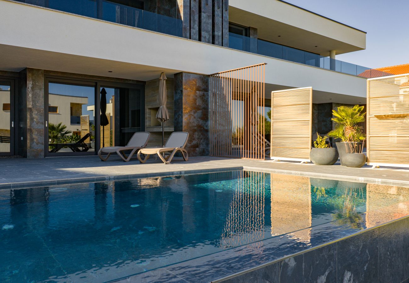 Villa in Vir - Villa pot