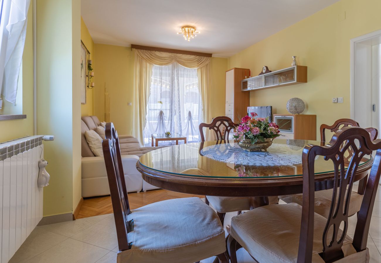 Apartment in Zadar - Marinko, No. 2