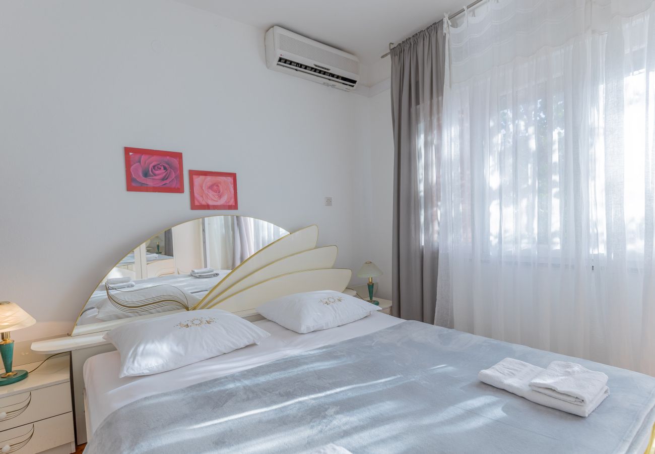 Rent by room in Starigrad - Tinka, Zimmer No 2