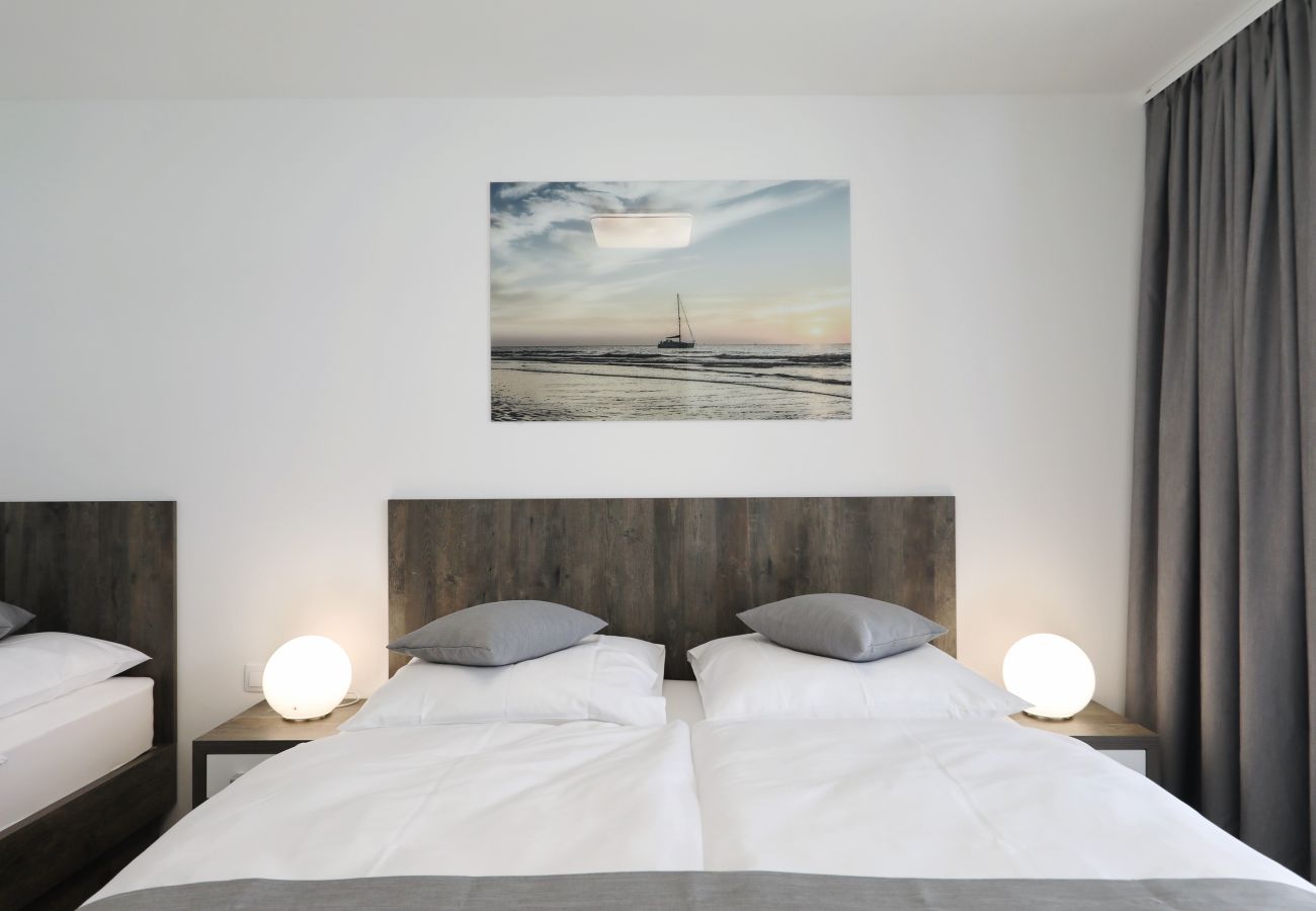 Apartment in Starigrad - Meeresbrise No. 4