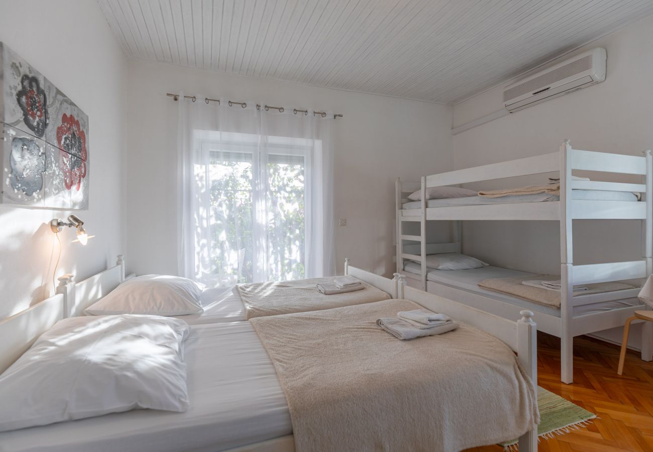 Rent by room in Starigrad - Tinka, Zimmer No 5