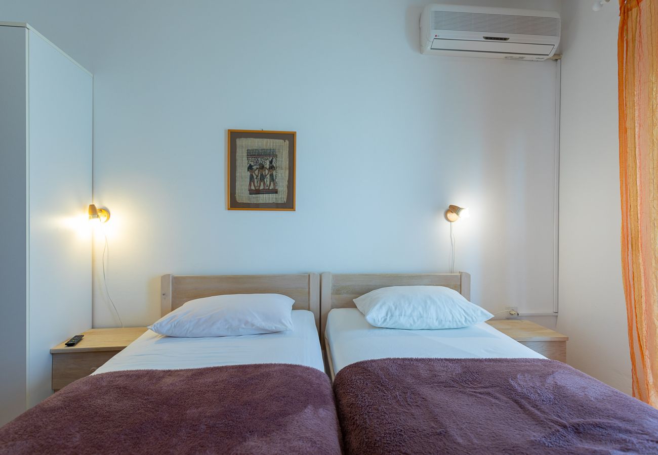 Rent by room in Starigrad - Tinka, Zimmer No. 10