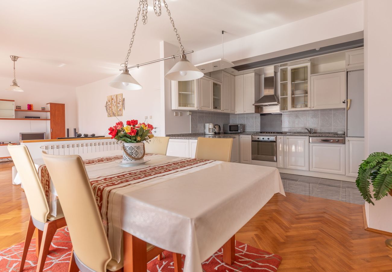 Apartment in Zadar - Marinko, No. 3, Große Ferienwohnung mit Pool