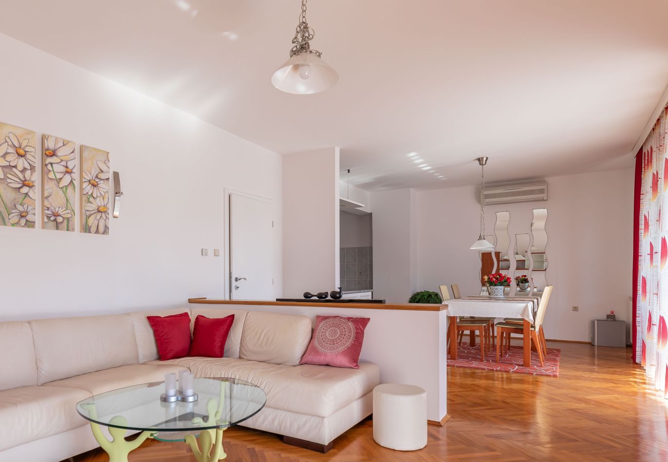 Apartment in Zadar - Marinko, No. 3, Große Ferienwohnung mit Pool