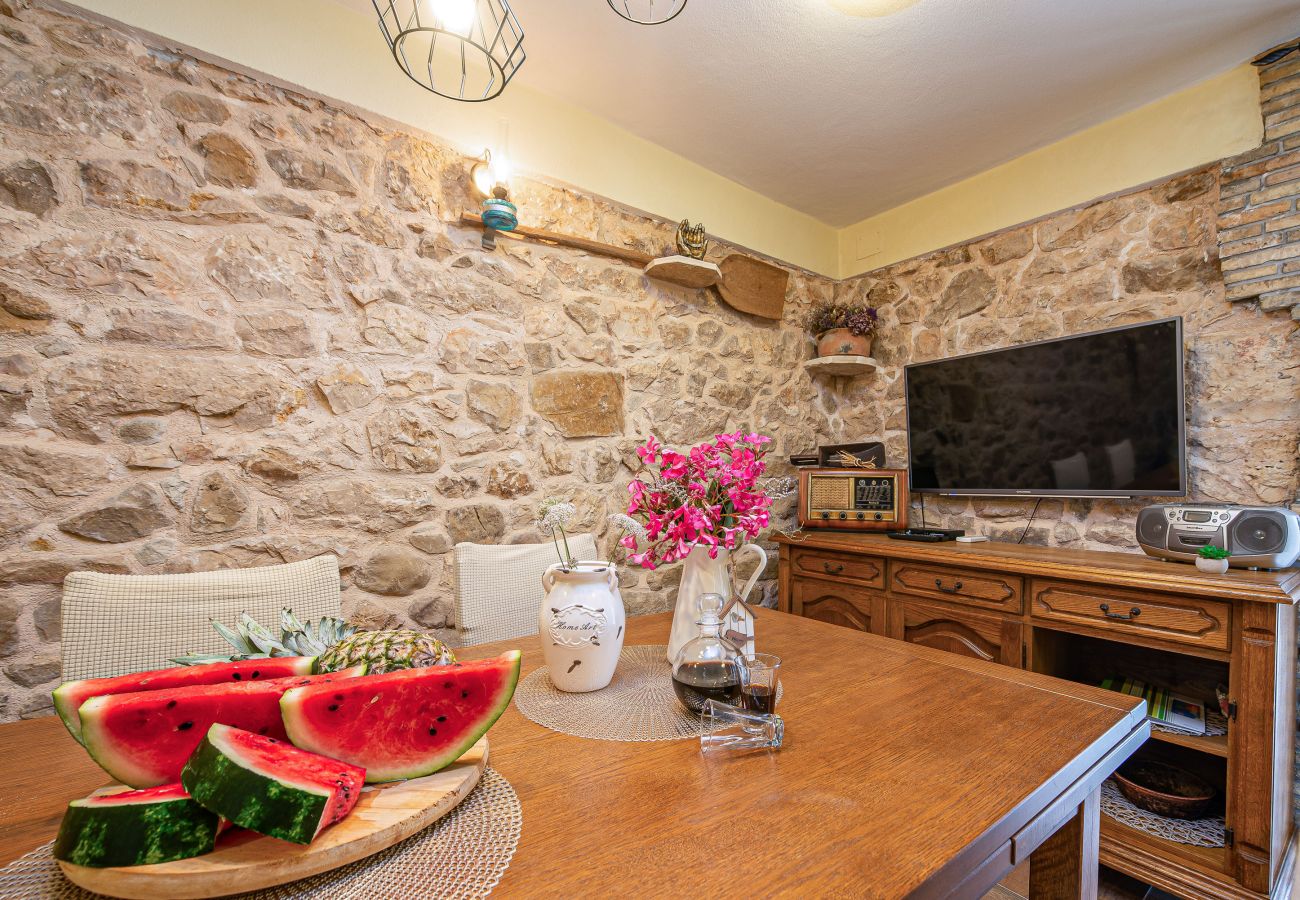 House in Ražanac - Joviraz, Steinhaus mit Veranda und Whirlpool in