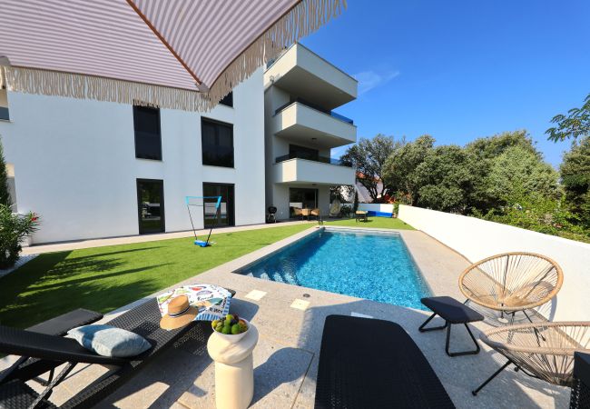 Apartment in Nin - RoBell