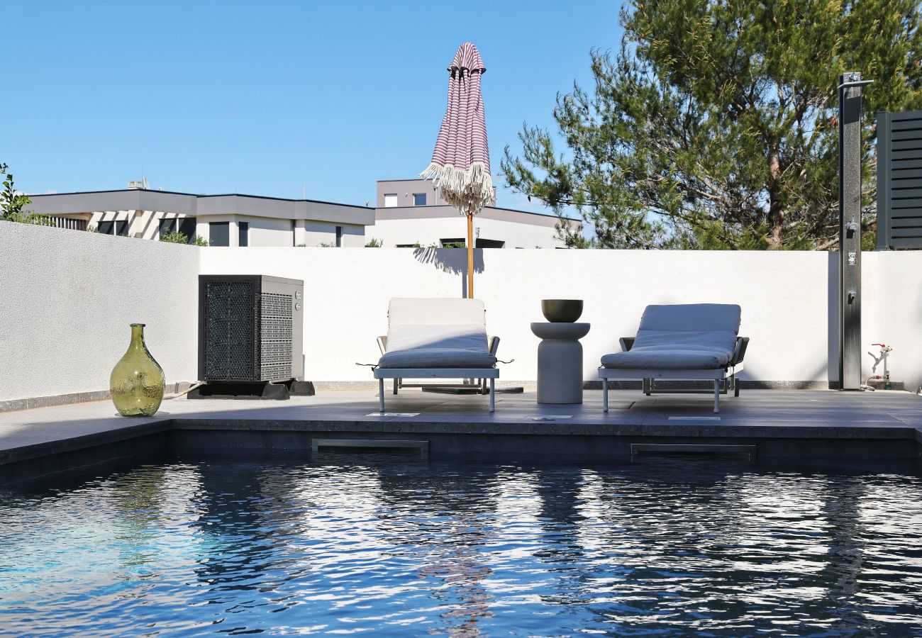 Apartment in Nin - RoBell