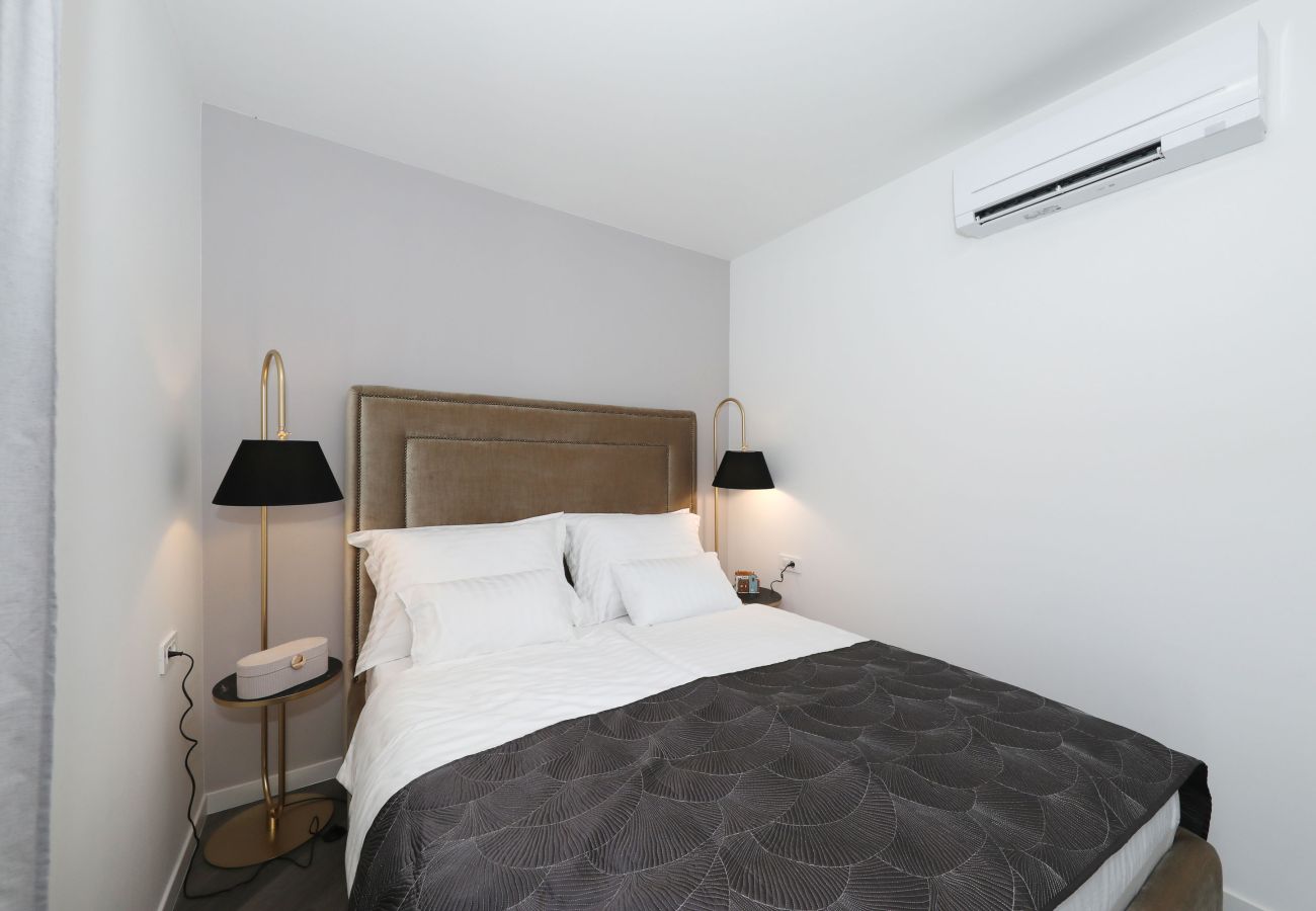 Apartment in Nin - RoBell