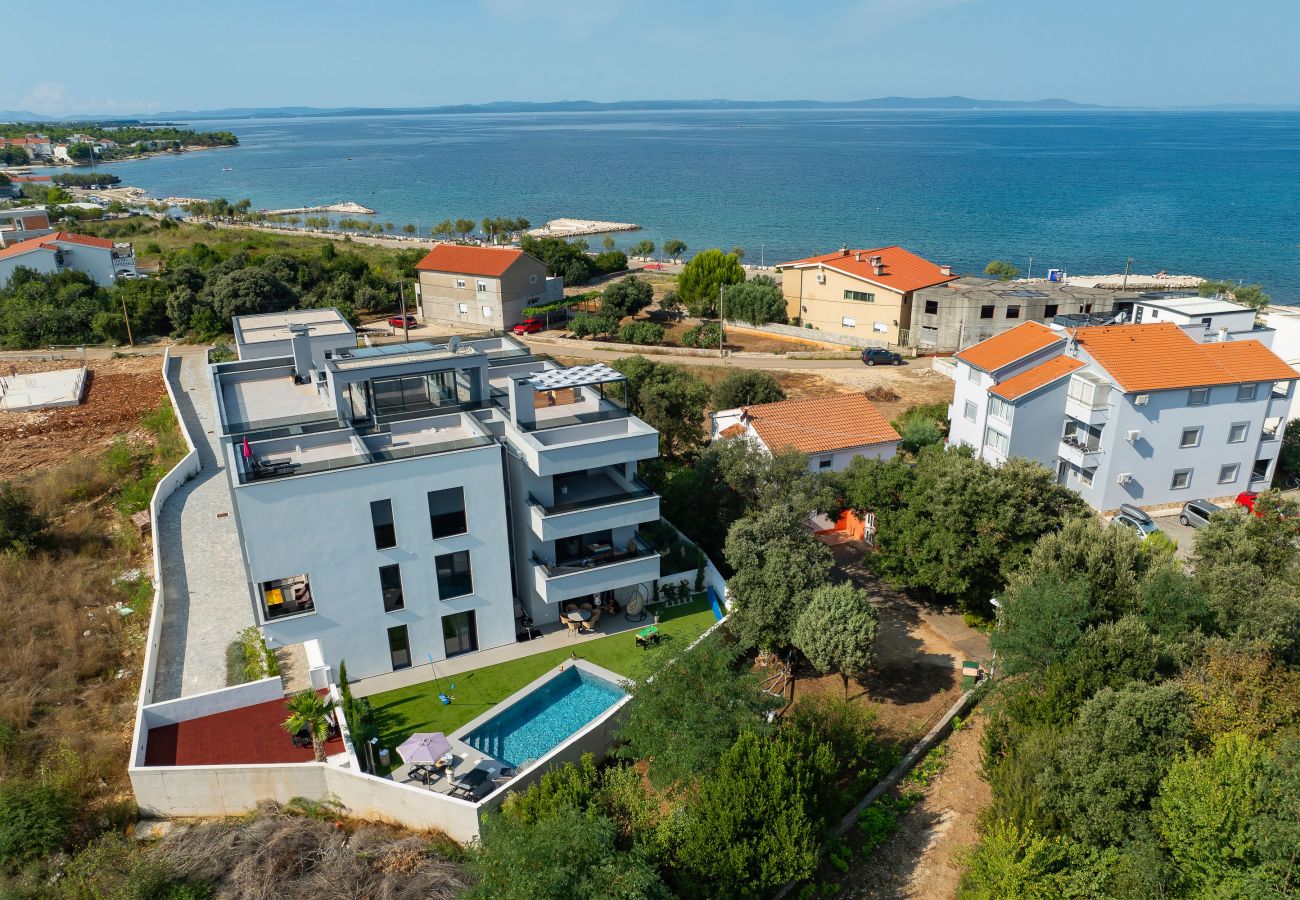 Apartment in Nin - RoBell