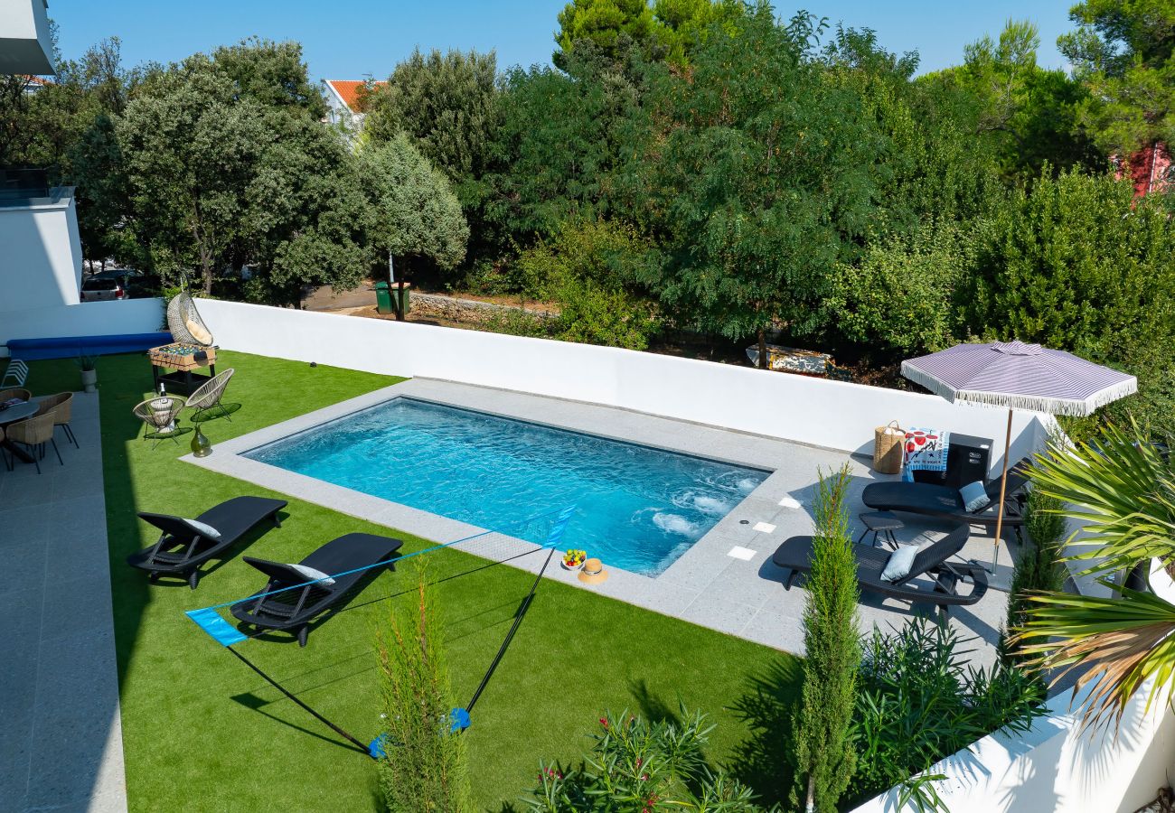 Apartment in Nin - RoBell