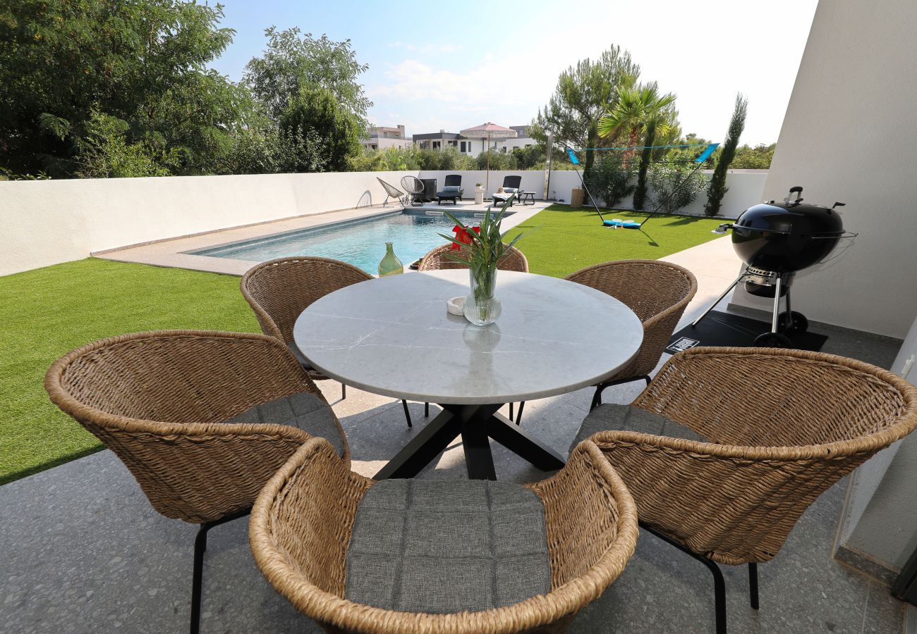 Apartment in Nin - RoBell