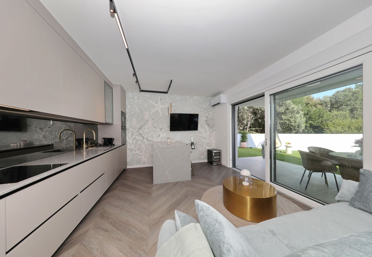 Apartment in Nin - RoBell