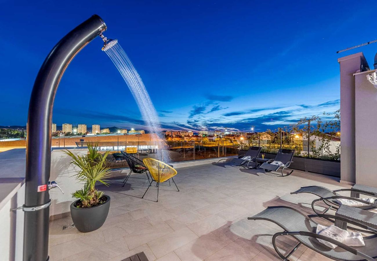Apartment in Zadar -  Penthouse 6 with Whirlpool and Sea View