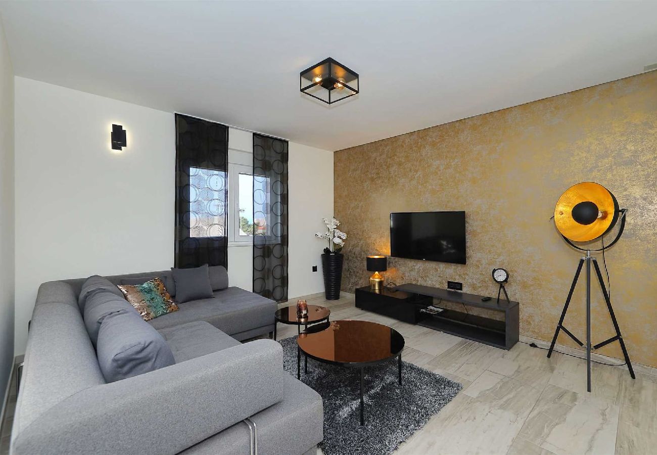 Apartment in Zadar -  Penthouse 6 with Whirlpool and Sea View