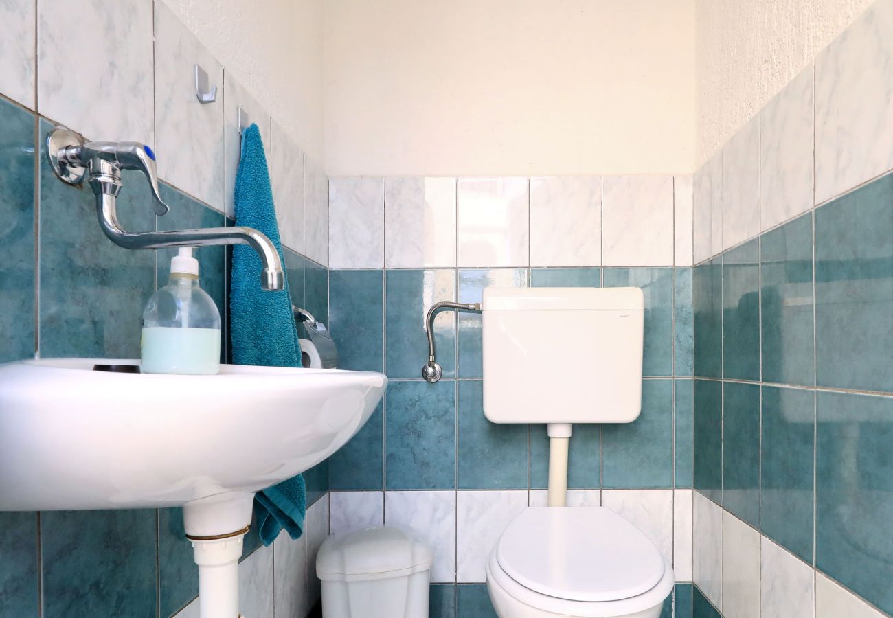 Apartment in Maslenica - Simaruna, Schöne Ferienwohnung mit Whirlpool,