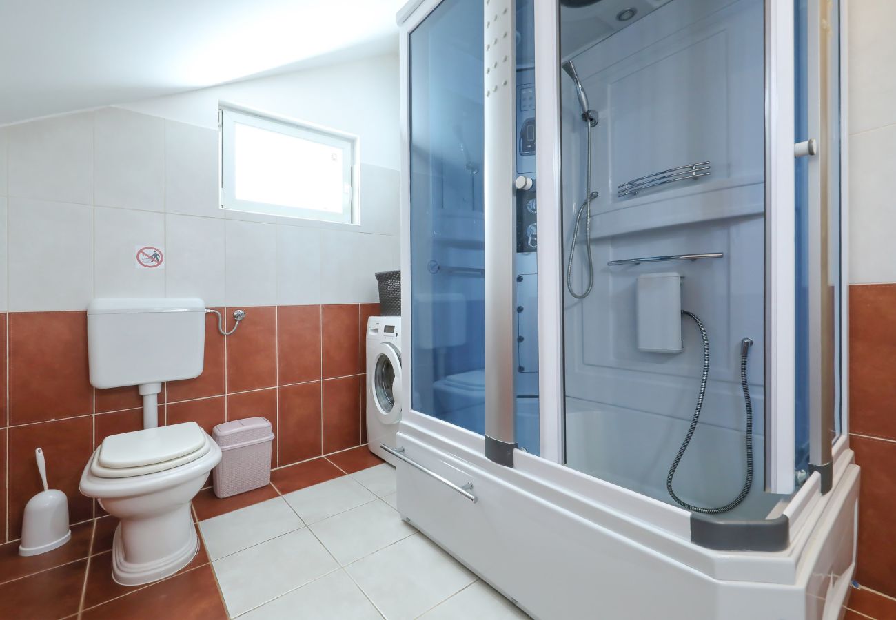 House in Polaca - Polaca, Ferienhaus mit Pool, Grill und