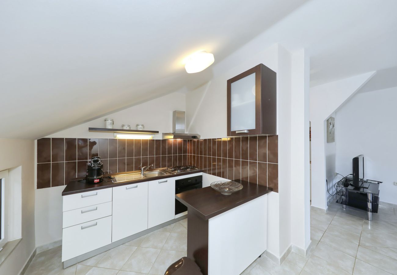 House in Polaca - Polaca, Ferienhaus mit Pool, Grill und