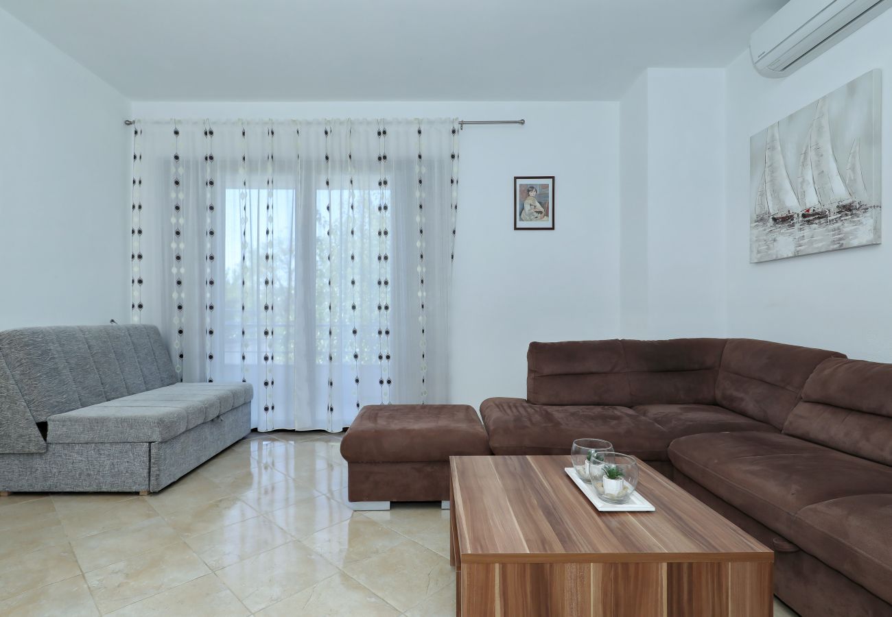 House in Polaca - Polaca, Ferienhaus mit Pool, Grill und