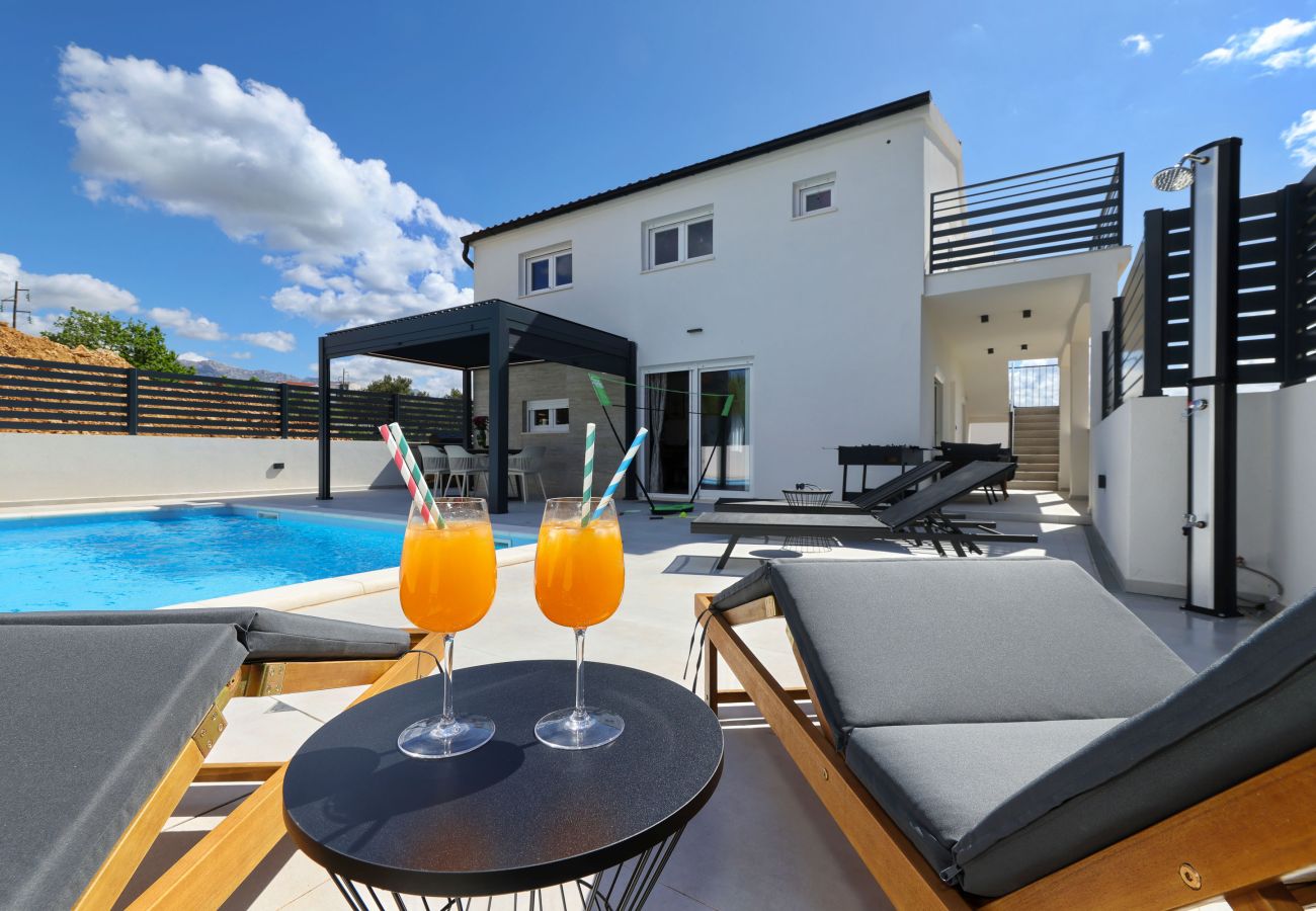 Apartment in Maslenica - Ferienhaus Kala Maslenica