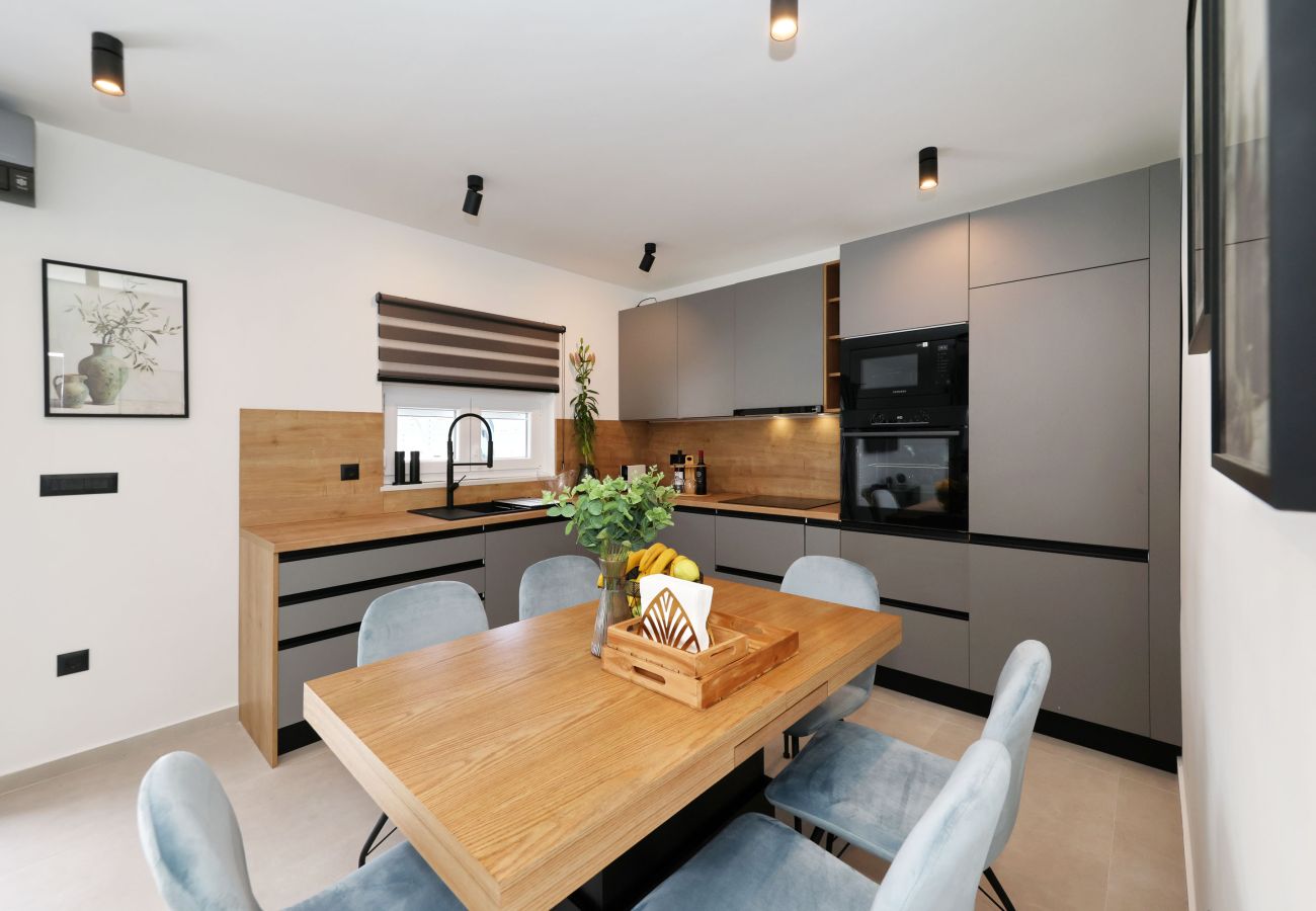 Apartment in Maslenica - Ferienhaus Kala Maslenica